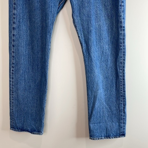 Levis Mens 501 Straight Leg Jeans Blue Medium Wash Button Fly Size Red Tab 40x32 - Picture 4 of 12